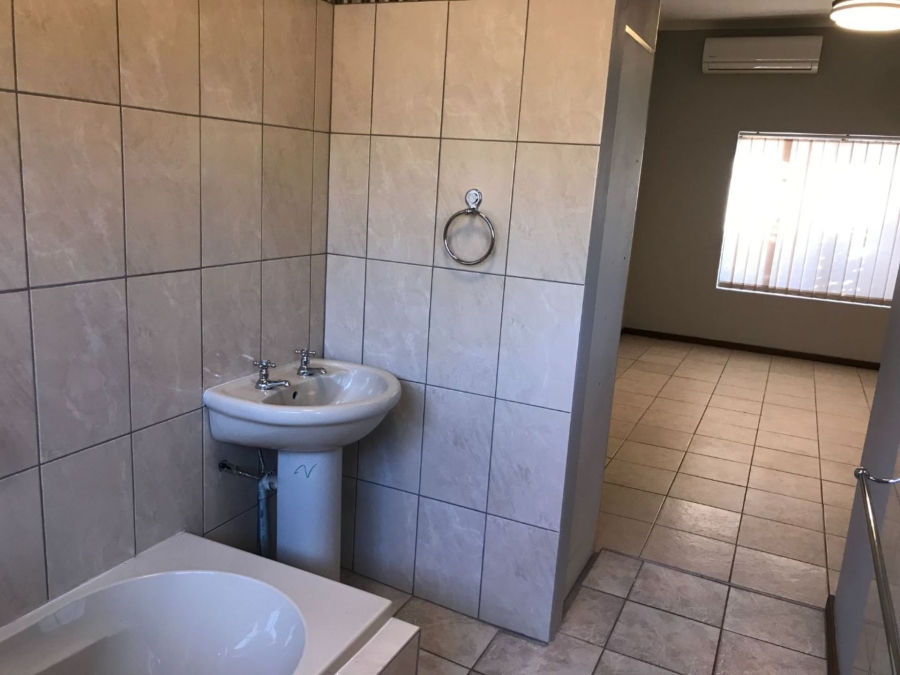 4 Bedroom Property for Sale in Oosterville Northern Cape
